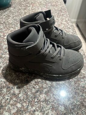 Puma Kids Black High-Top Sneakers with Marbled Sole